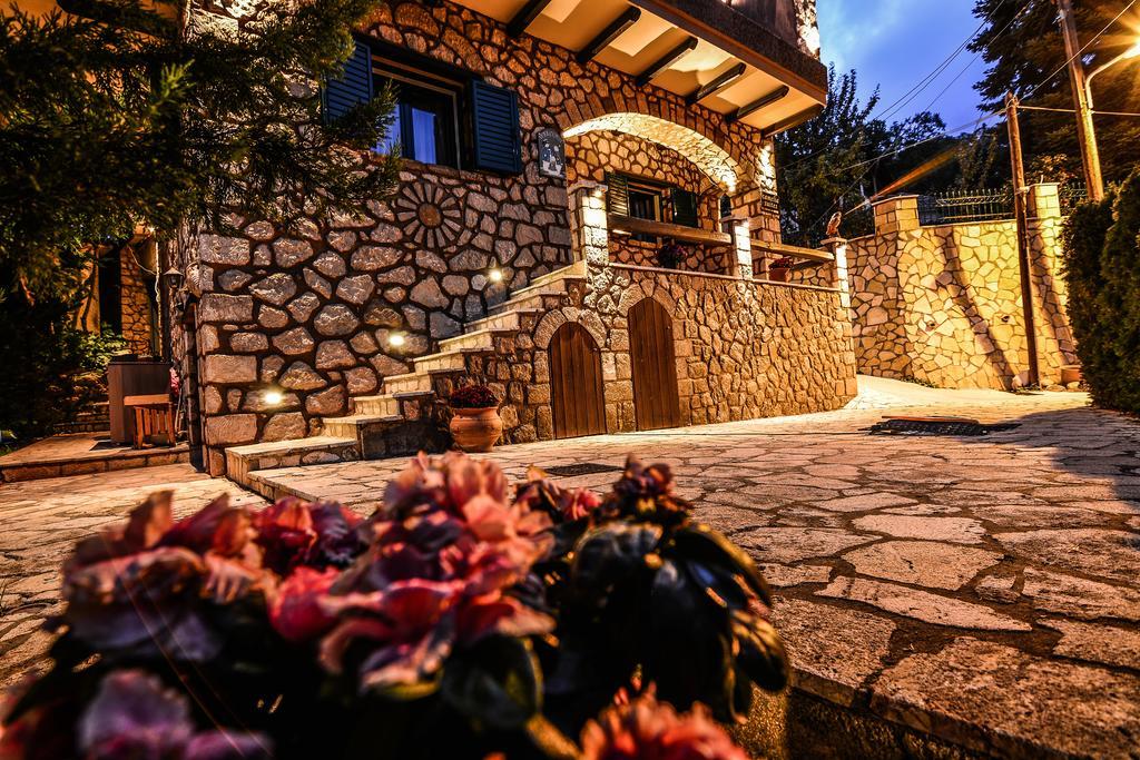 Camelia Suites Synikia Mesi Trikalon Екстер'єр фото